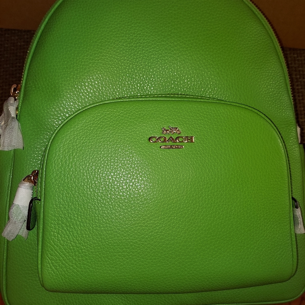 Authentic Coach bag Lime green in color. Brand New!💚💚